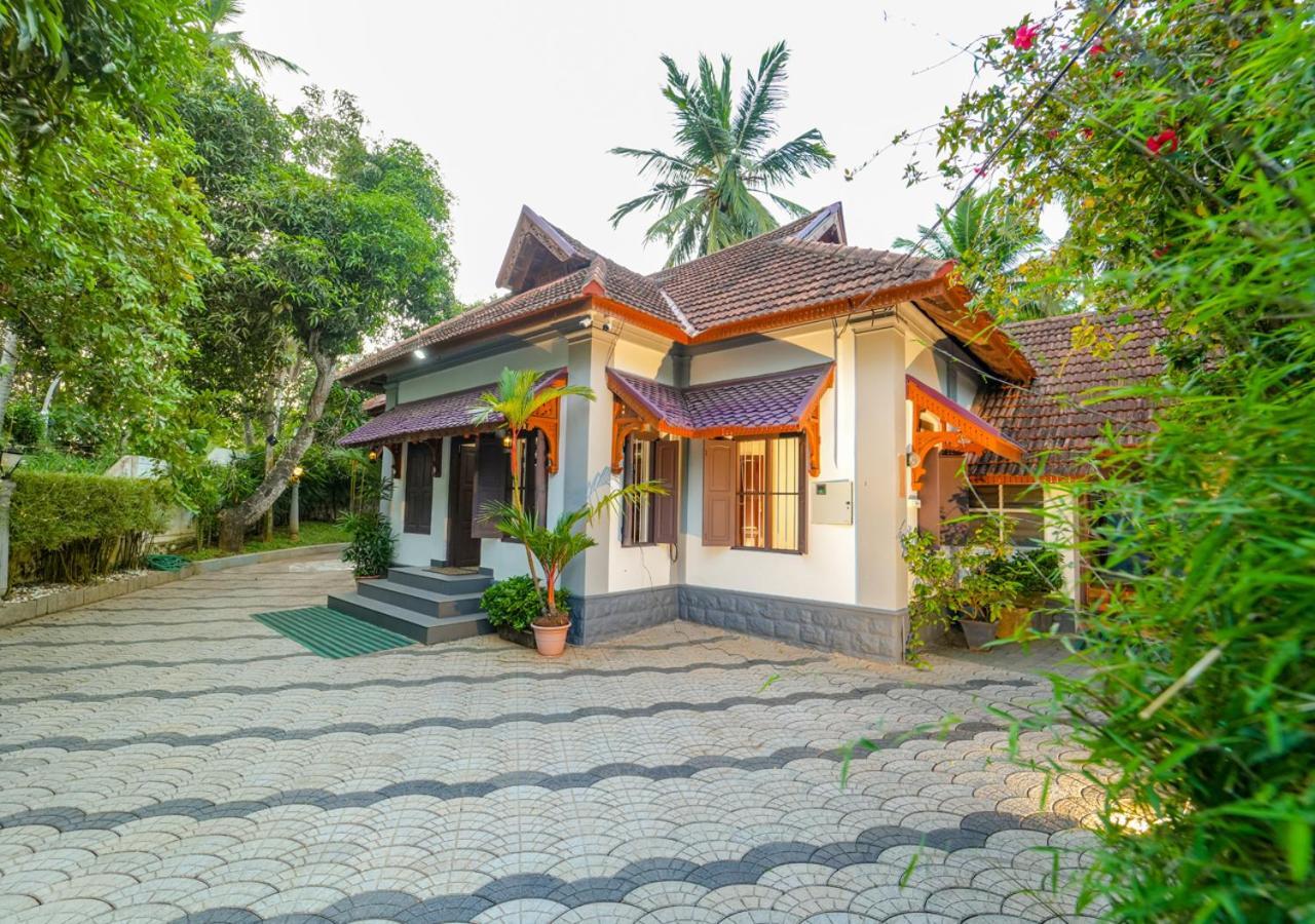Pop Tavern Kovalam Beach Villa By Voye Homes المظهر الخارجي الصورة