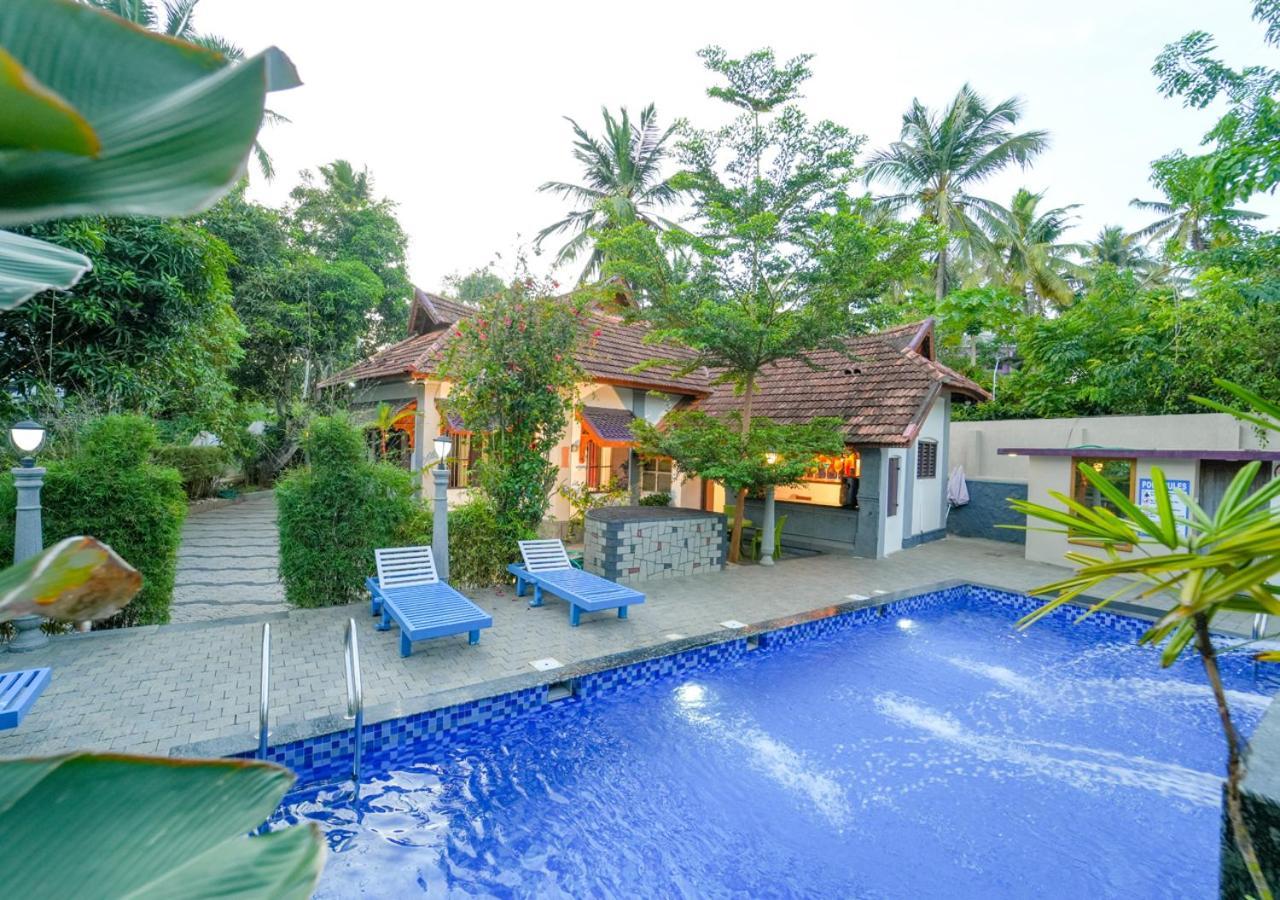 Pop Tavern Kovalam Beach Villa By Voye Homes المظهر الخارجي الصورة